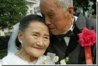 98-летние супруги из Китая воссоздали свой свадебный снимок