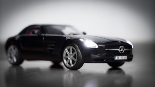 Mercedes-Benz SLS AMG – управляемый с гаджета