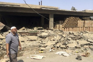 В результате двух взрывов в Багдаде погиб 21 человек