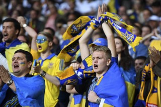 ФИФА завела дело на сборную Украины за выкрикивание фанатами нацистских лозунгов